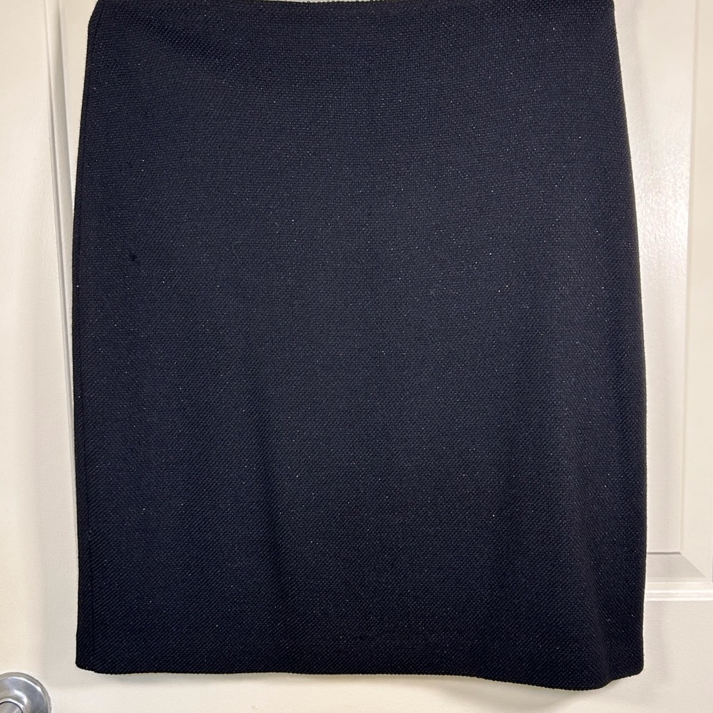 St. John Elegant Black Women's Skirt